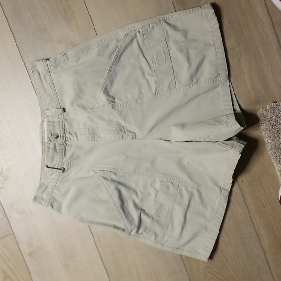 Columbia Pants - COLUMBIA 100% cotton Womens highrise khaki walking short